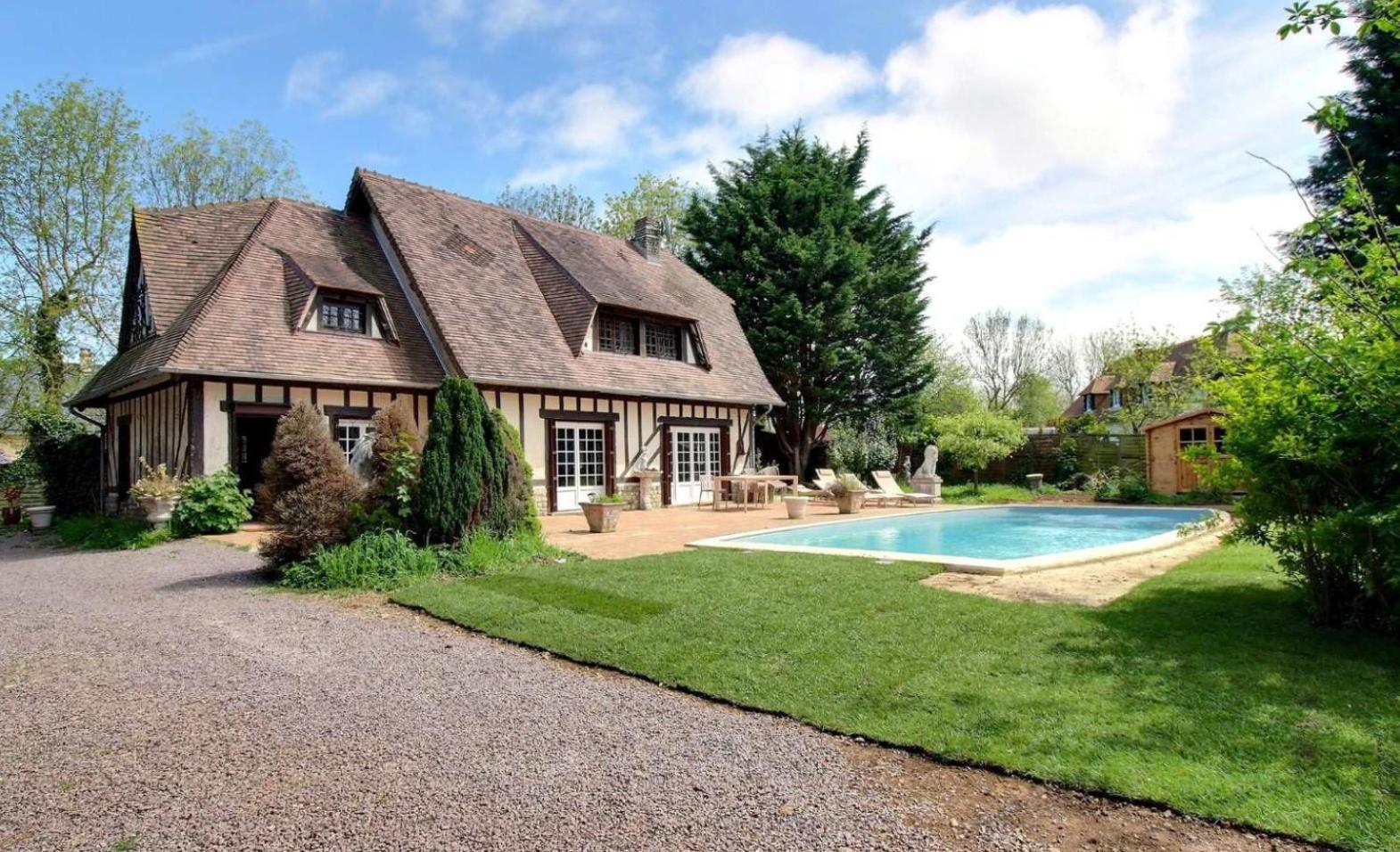 Superbe Maison Normande Avec Piscine A 3 Minutes De La Mer Auberville Εξωτερικό φωτογραφία